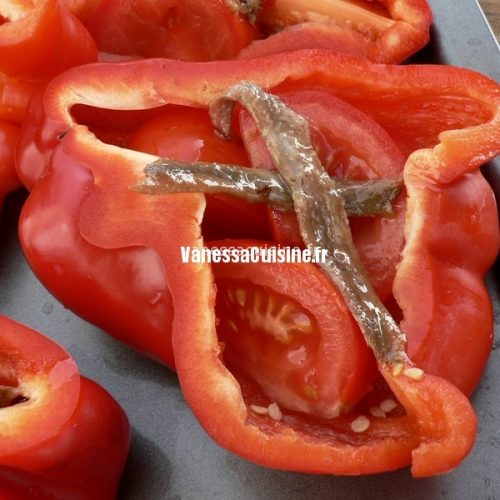 recette de poivrons confits à la tomate et aux anchois