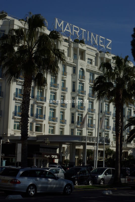 36369753 how is the life in Cannes ? Spa du Martinez et Volupté