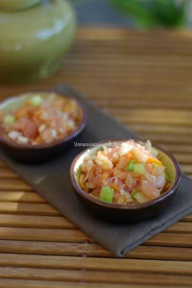recette de salade thaïe de pomelo et crevettes séchées