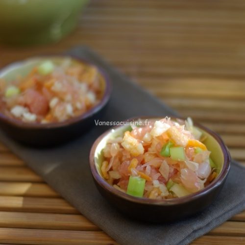 recette de salade thaïe de pomelo et crevettes séchées