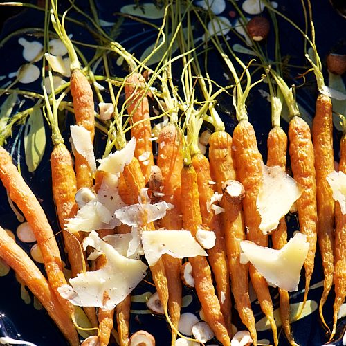 recette de carottes rôties au four, tome de montagne et noisettes