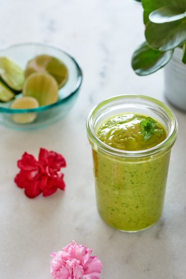 recette de smoothie vert à la mangue