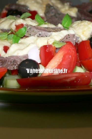 recette de salade grecque à l'agneau
