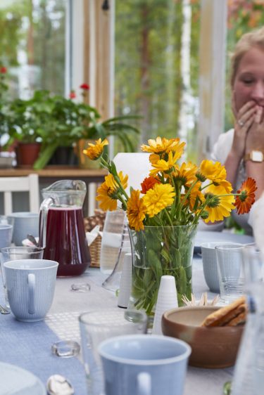 photo d'une table de déjeuner en Laponie Suédoise