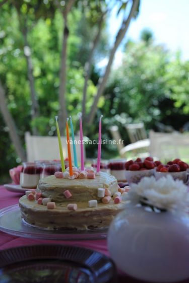 gateau anniversaire chocolat blanc Gâteau d'anniversaire au chocolat blanc