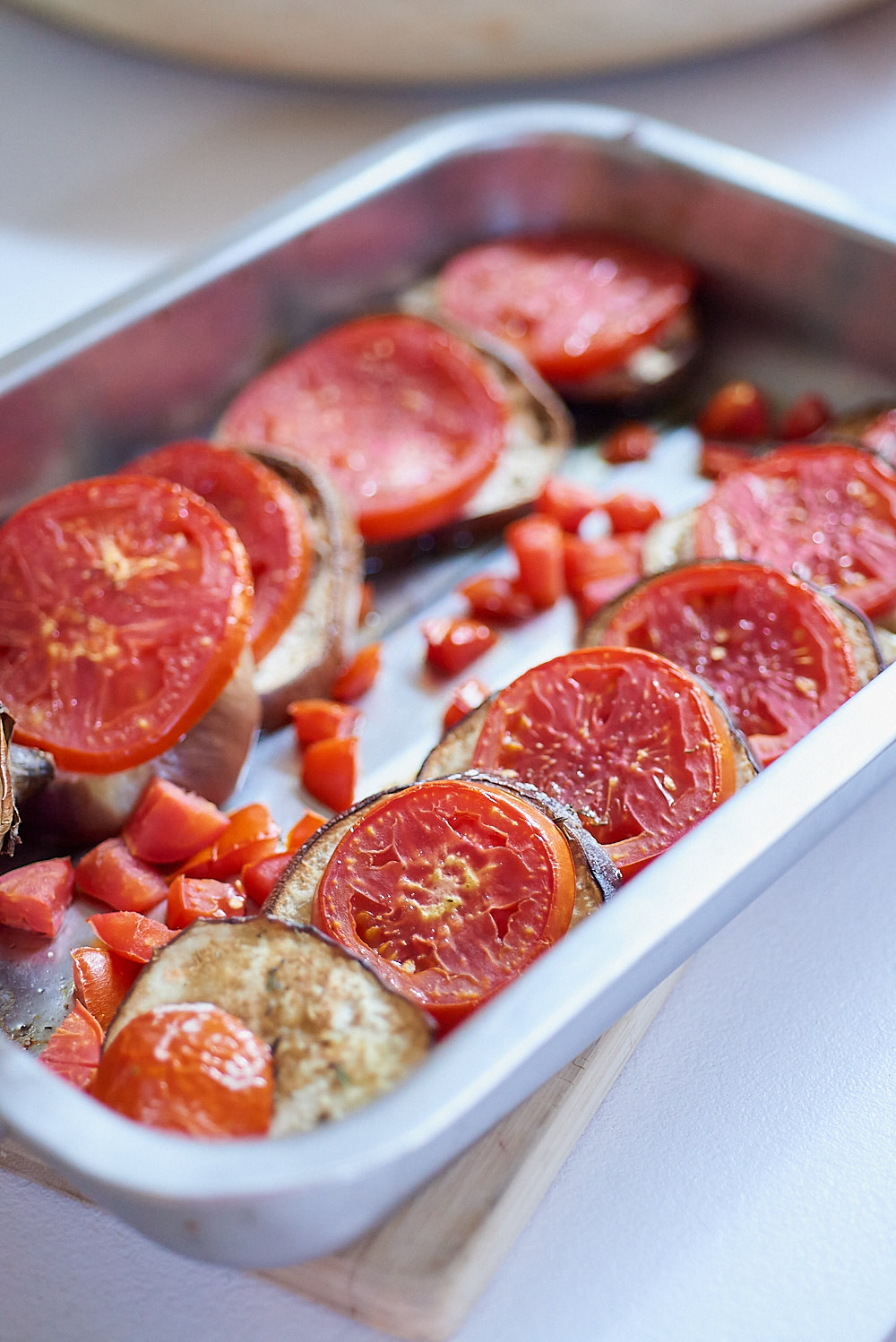 photo des tranches d'aubergines et de tomates après la cuisson